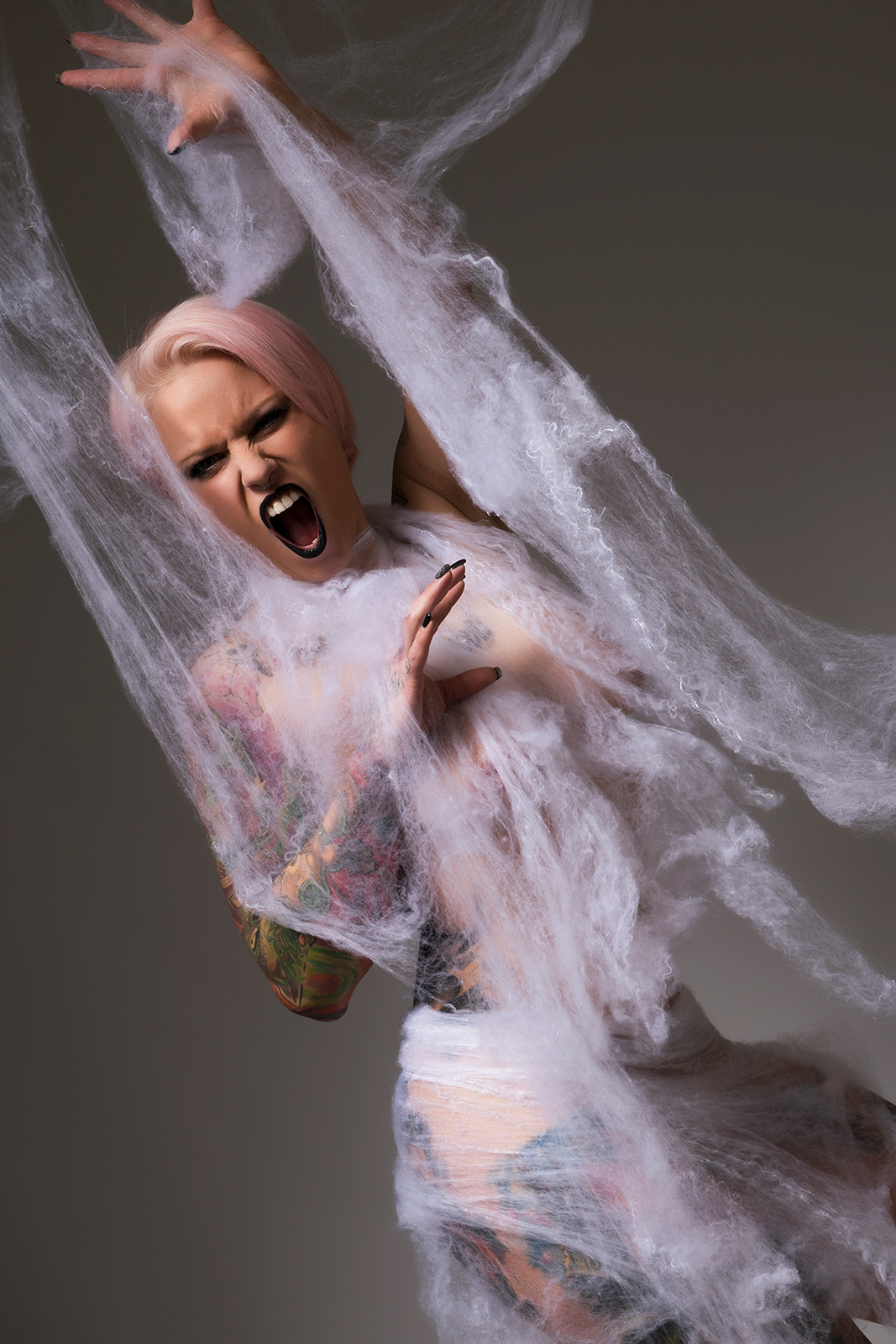 Inked Beauties / Copyright by Markus Wuestefeld