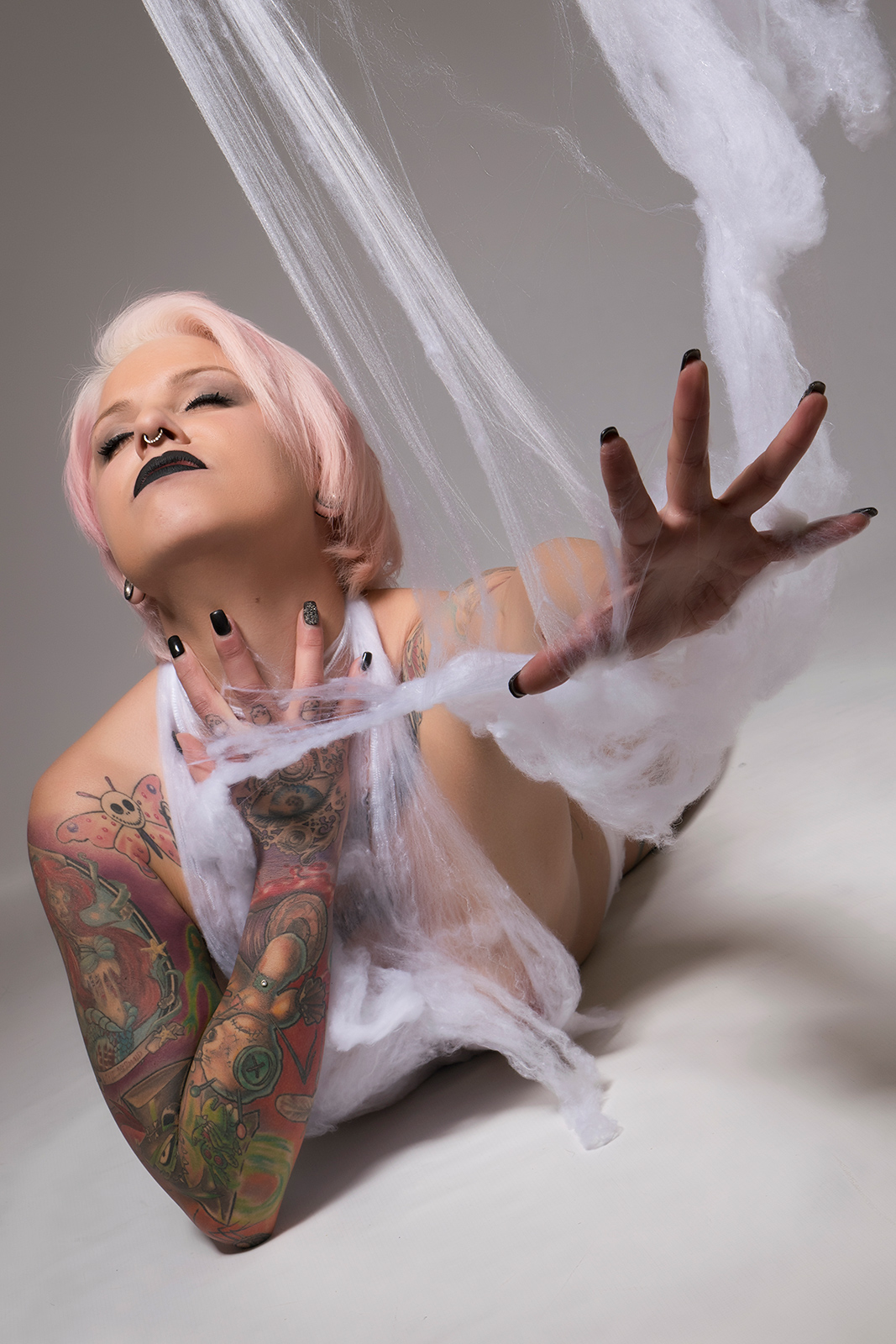 Inked Beauties / Copyright by Markus Wuestefeld