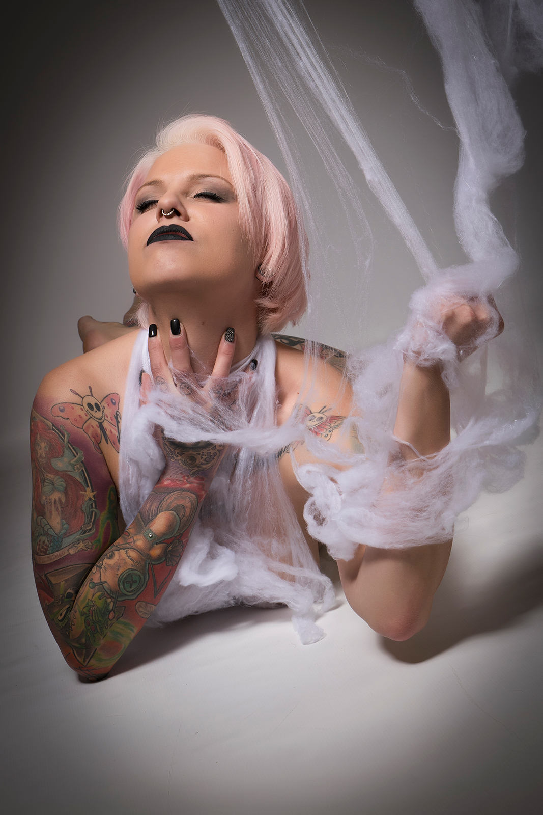 Inked Beauties / Copyright by Markus Wuestefeld