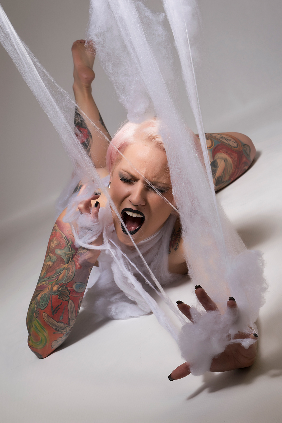 Inked Beauties / Copyright by Markus Wuestefeld